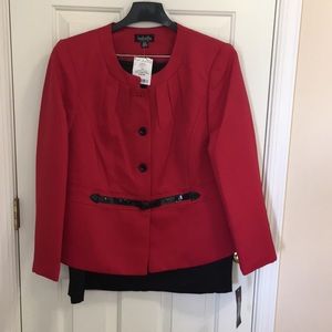 Women’s Plus Size Skirt Suit